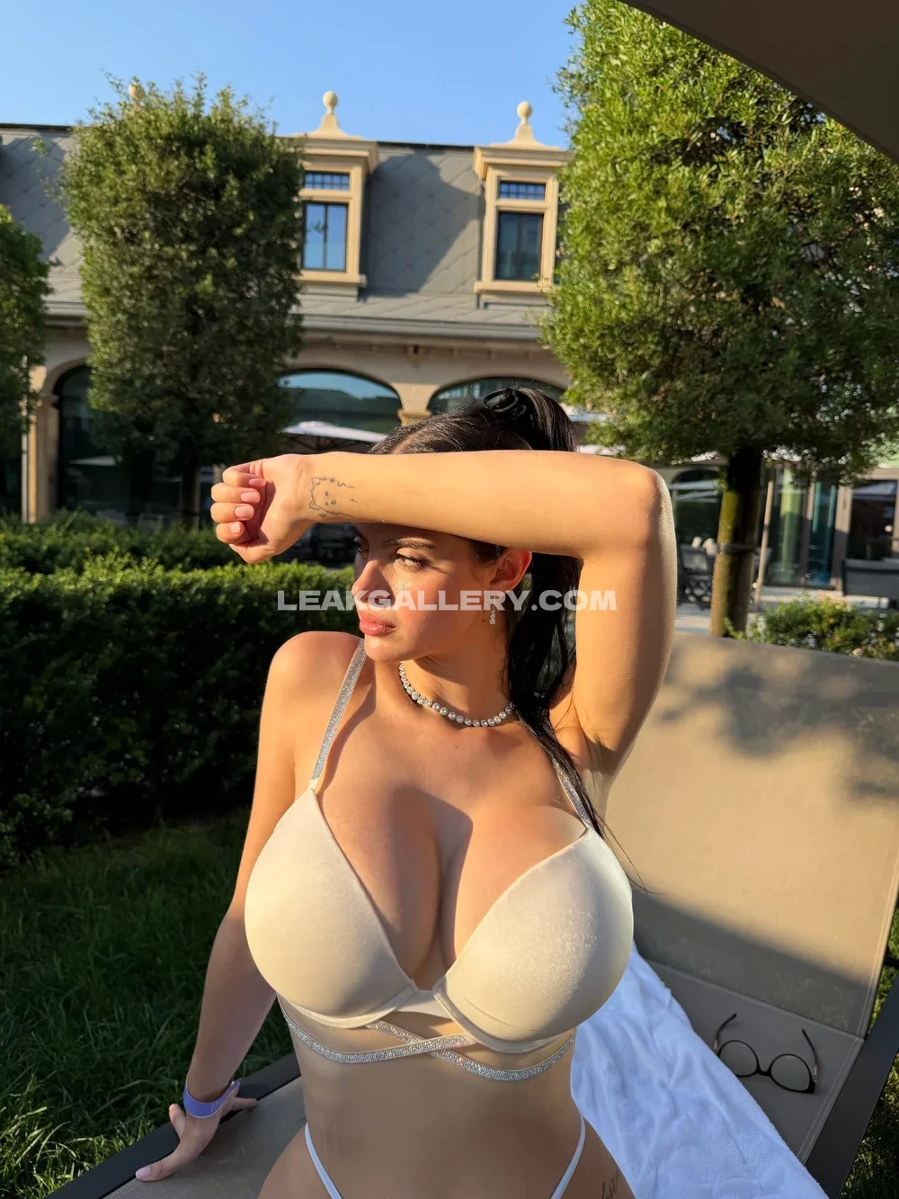 Vismaramartina.real Braless Bikini Top Pose OnlyFans Photo Leaked