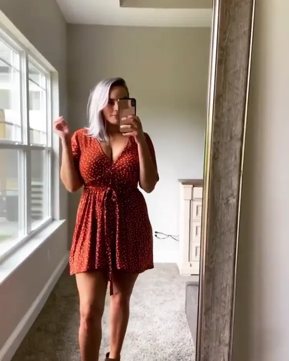 Whiptrax Mirror Selfie In Polka Dot Dress OnlyFans Video Leaked