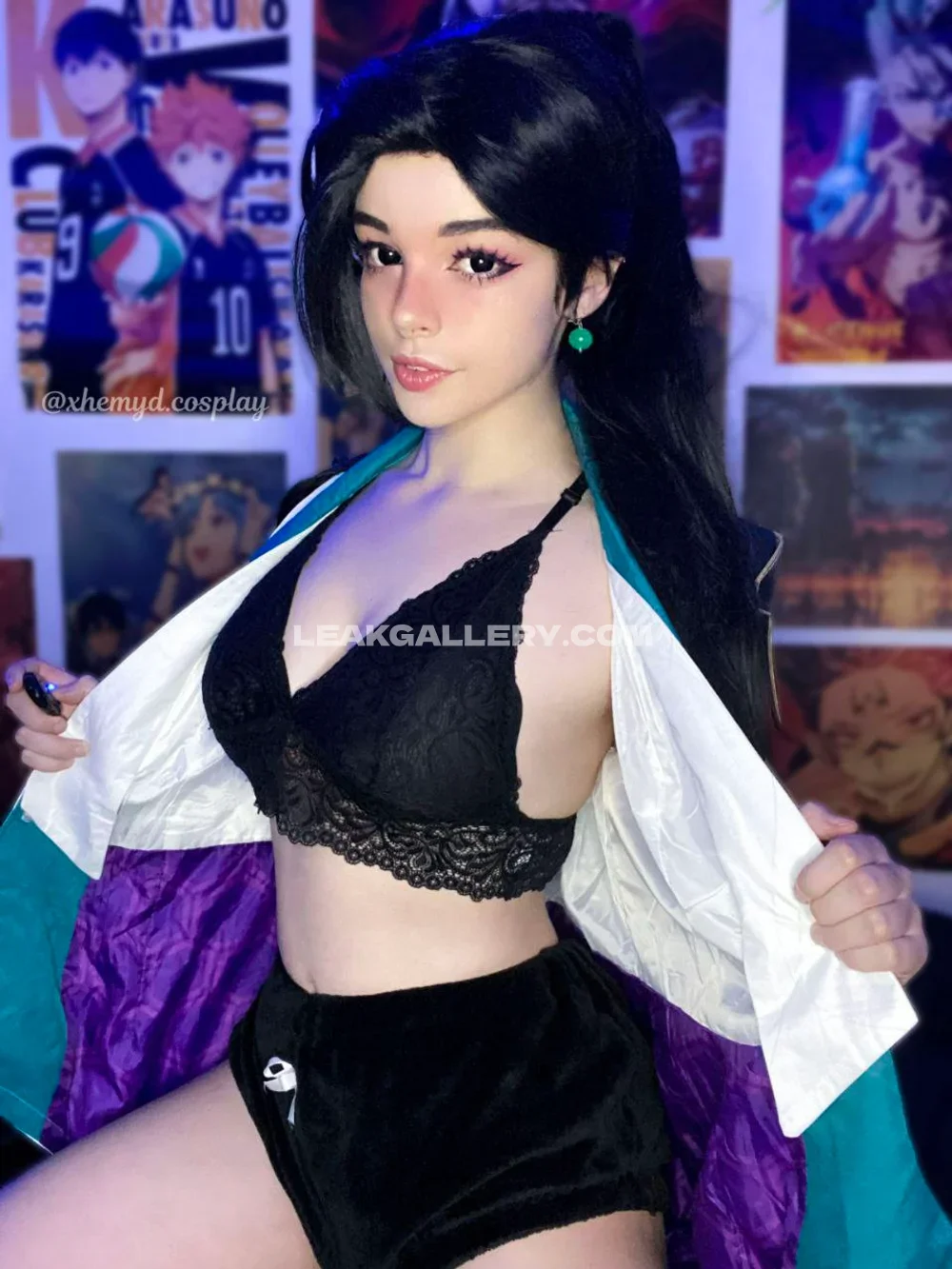 Xhemyd Black Lace Bra Tease OnlyFans Photo Leaked