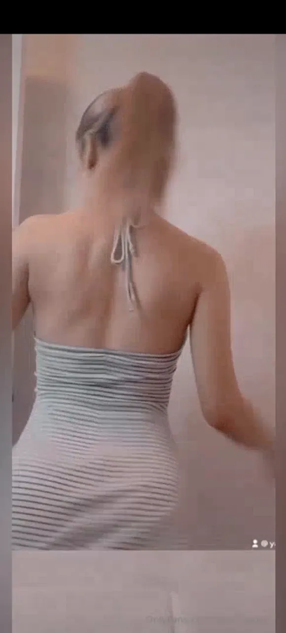 Yarelyretes Back View Striped Dress OnlyFans Video Leaked