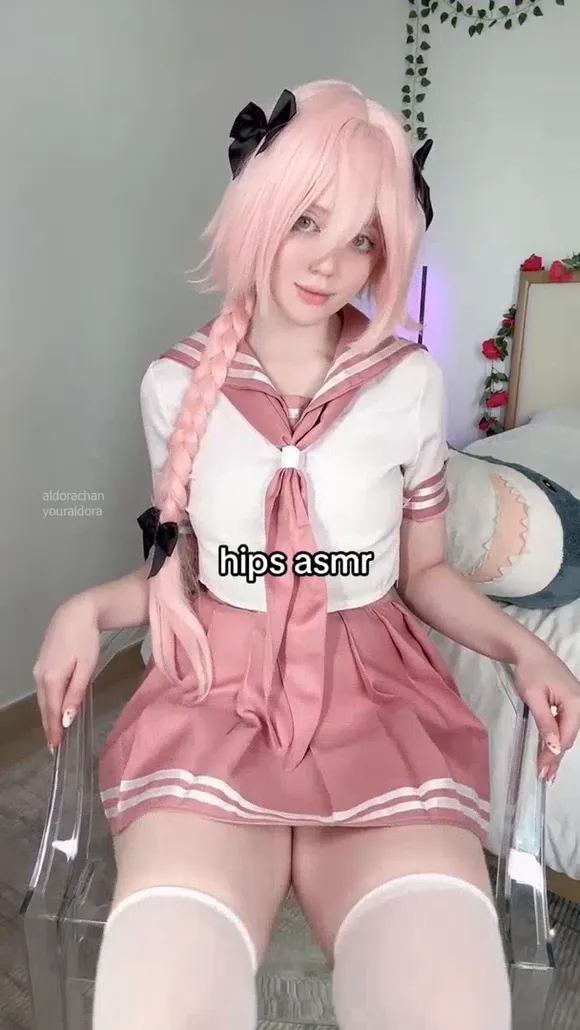 Youraldora Pink Hair Schoolgirl Pose OnlyFans Video Leaked