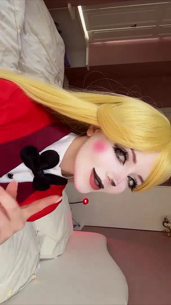 Youraldora Blonde Wig Makeup Pose OnlyFans Video Leaked