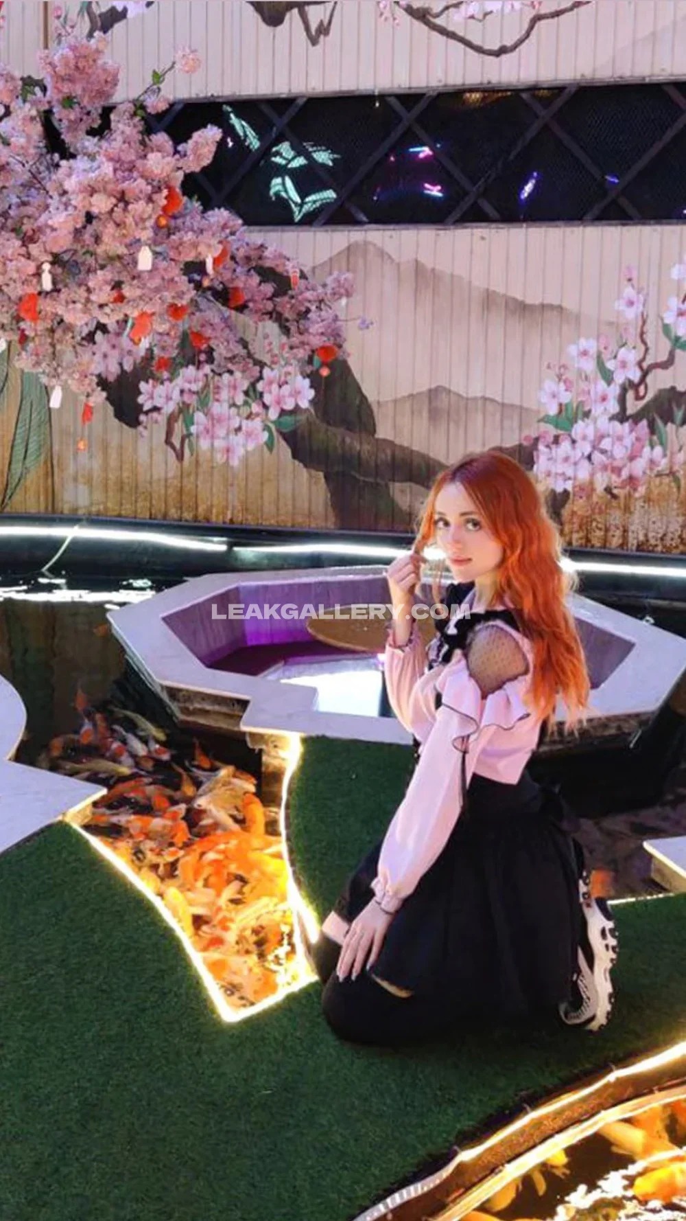 Youraldora Kneeling By Koi Pond OnlyFans Photo Leaked