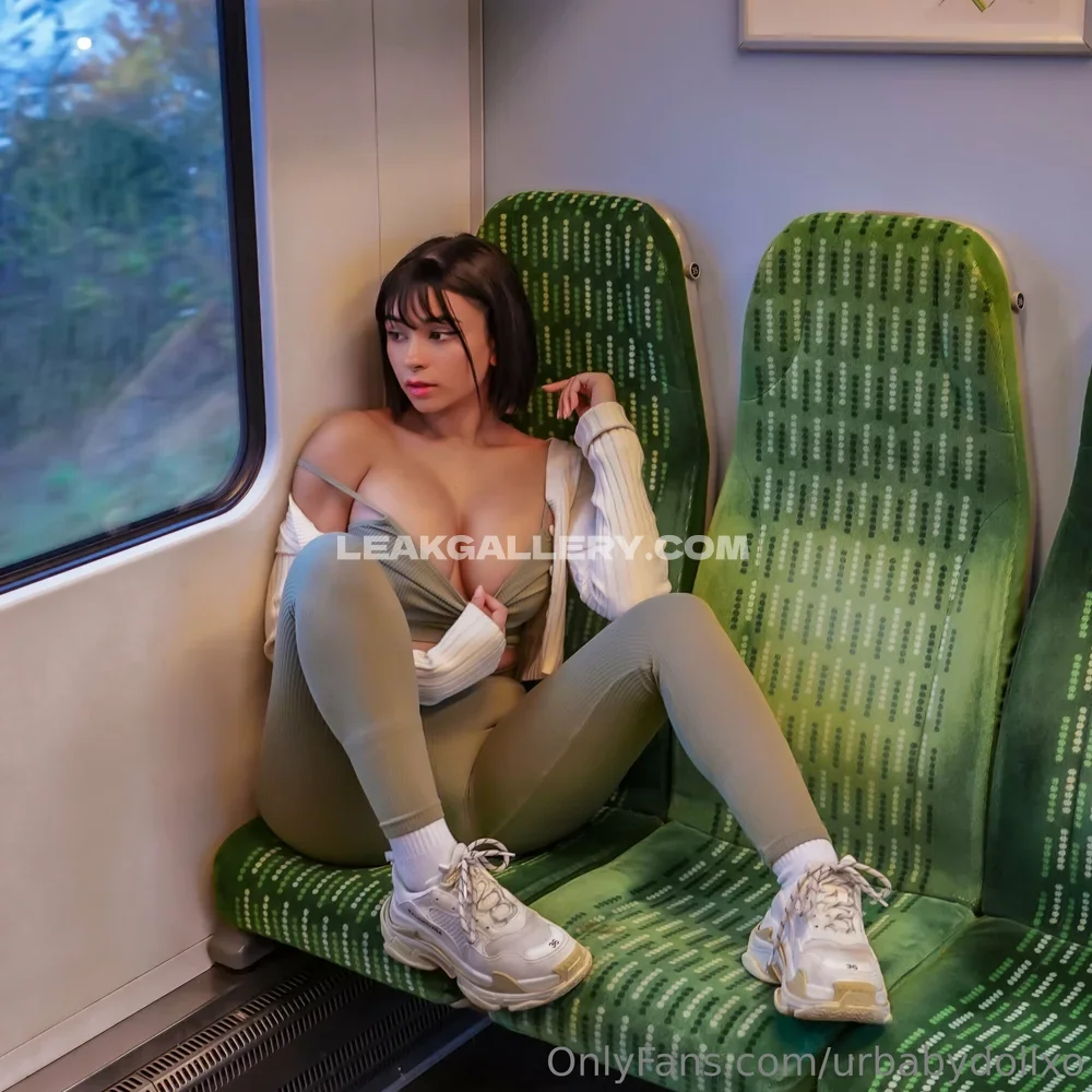 Yourbabydollxo Train Seat Topless Pose OnlyFans Photo Leaked