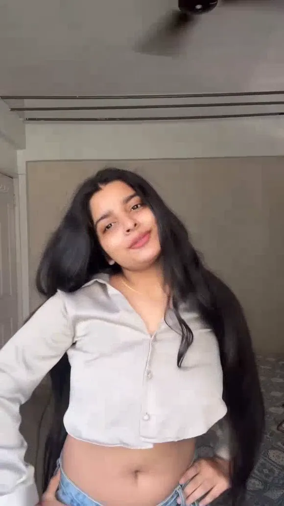 Yourstrulyanushkaa Cropped Shirt Belly Display OnlyFans Video Leaked