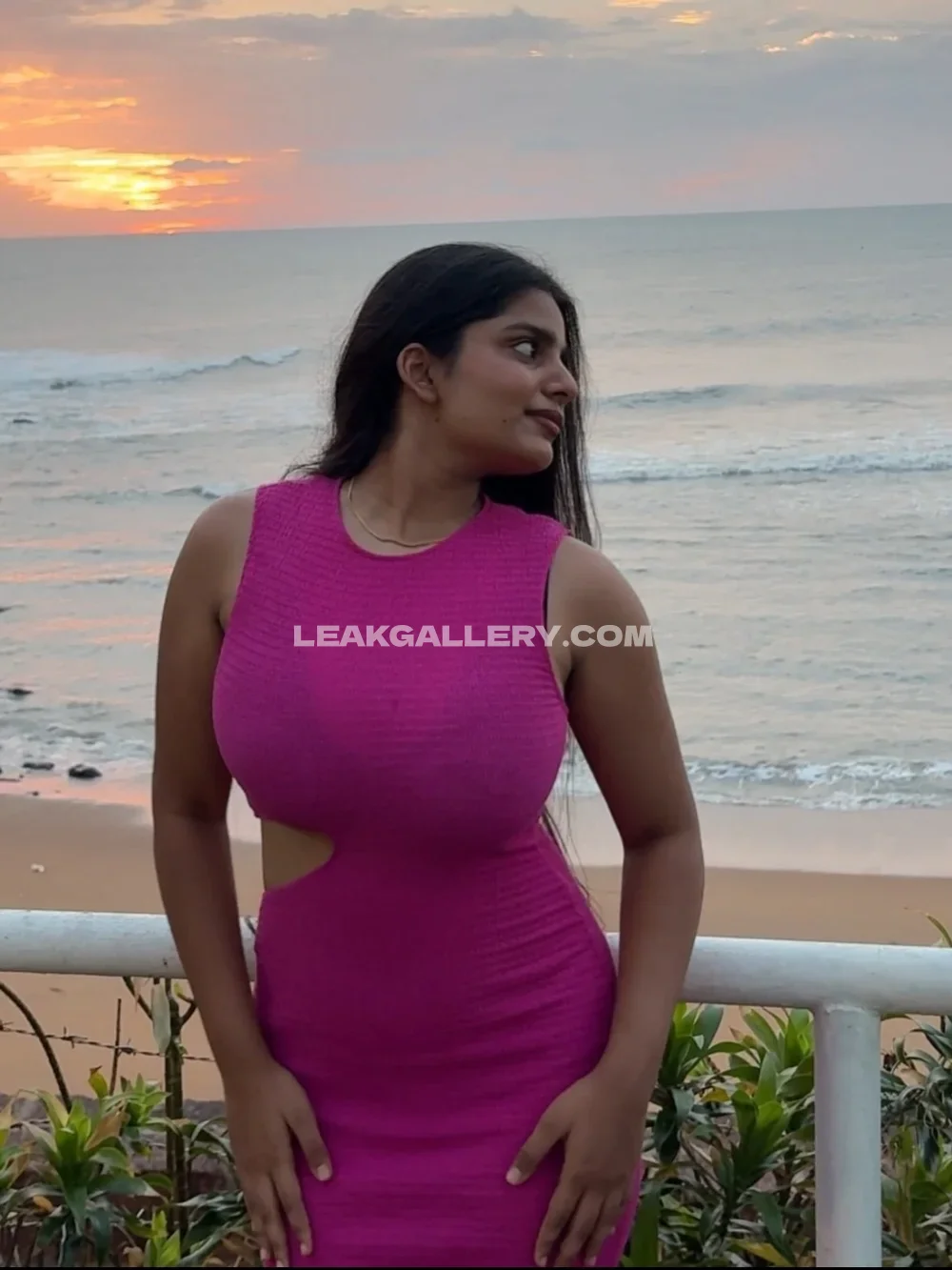 Yourstrulyanushkaa Pink Dress Beach Pose OnlyFans Photo Leaked