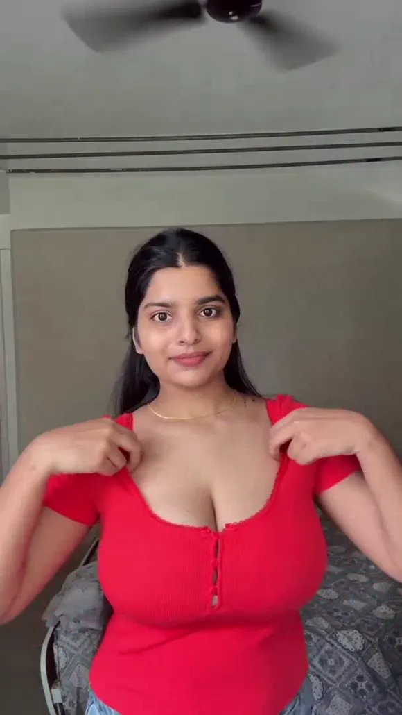 Yourstrulyanushkaa Red Top Adjusting Boobs OnlyFans Video Leaked