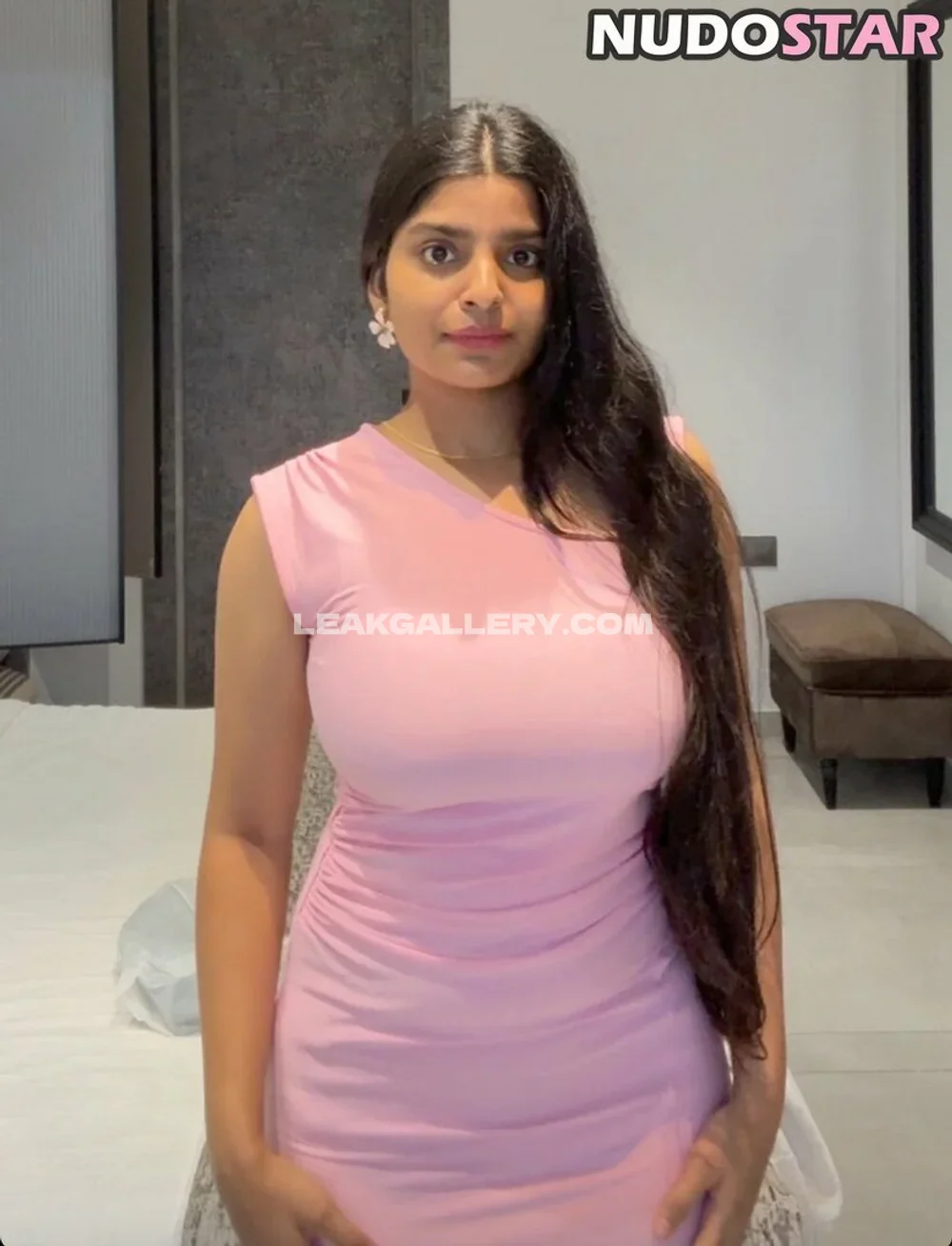 Yourstrulyanushkaa Pink Dress Full Body OnlyFans Photo Leaked