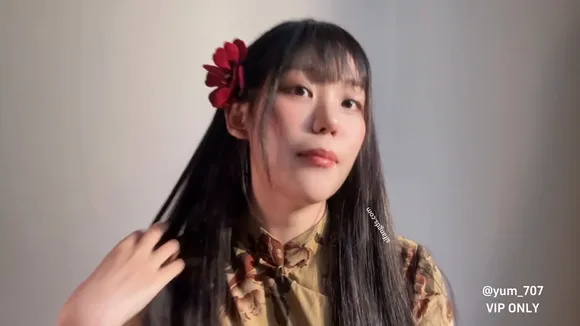 Yum_707 Floral Top With Red Flower OnlyFans Video Leaked