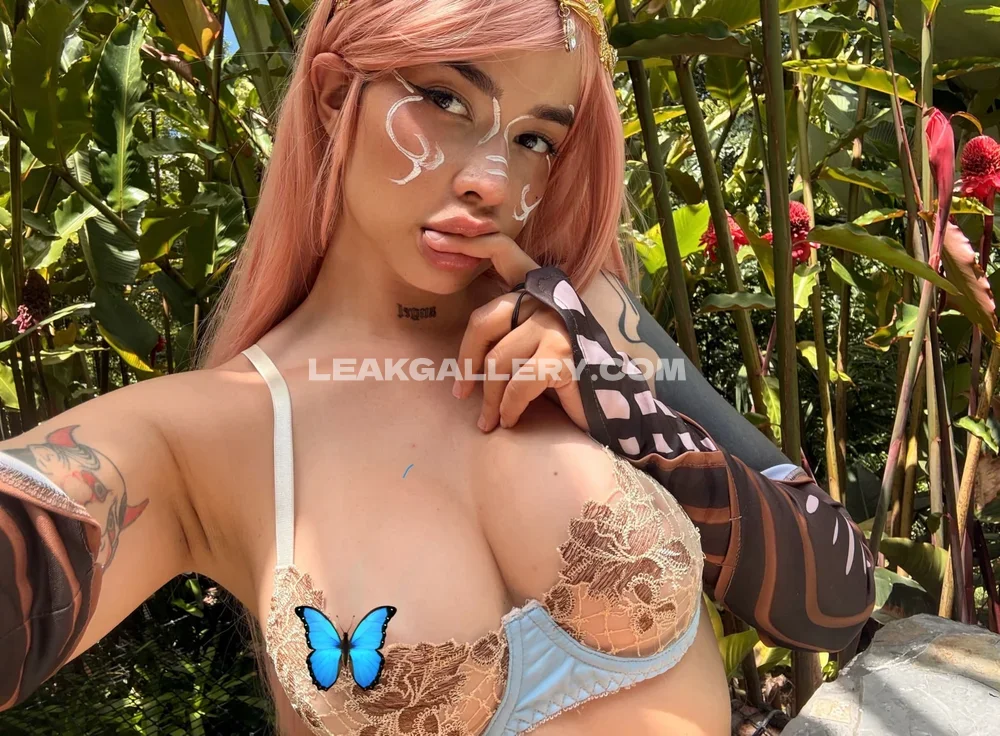 Zackycha Butterfly Bra Outdoor Selfie OnlyFans Photo Leaked