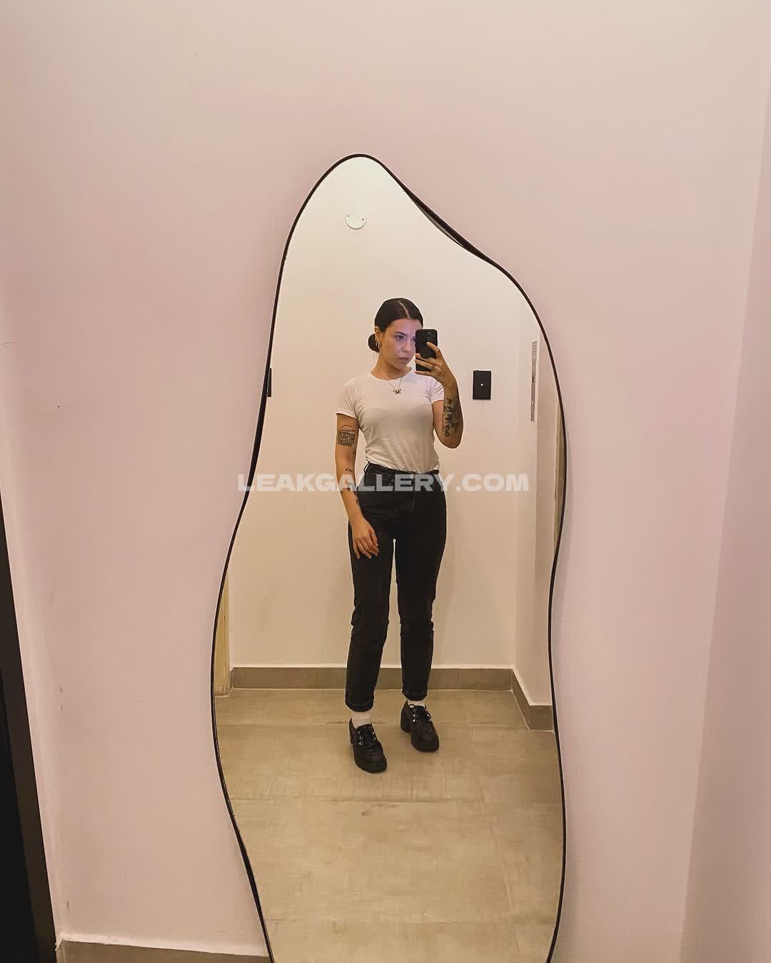 Violetbrandani / violetbrandini Exclusive Leaked Nude OnlyFans #3019012