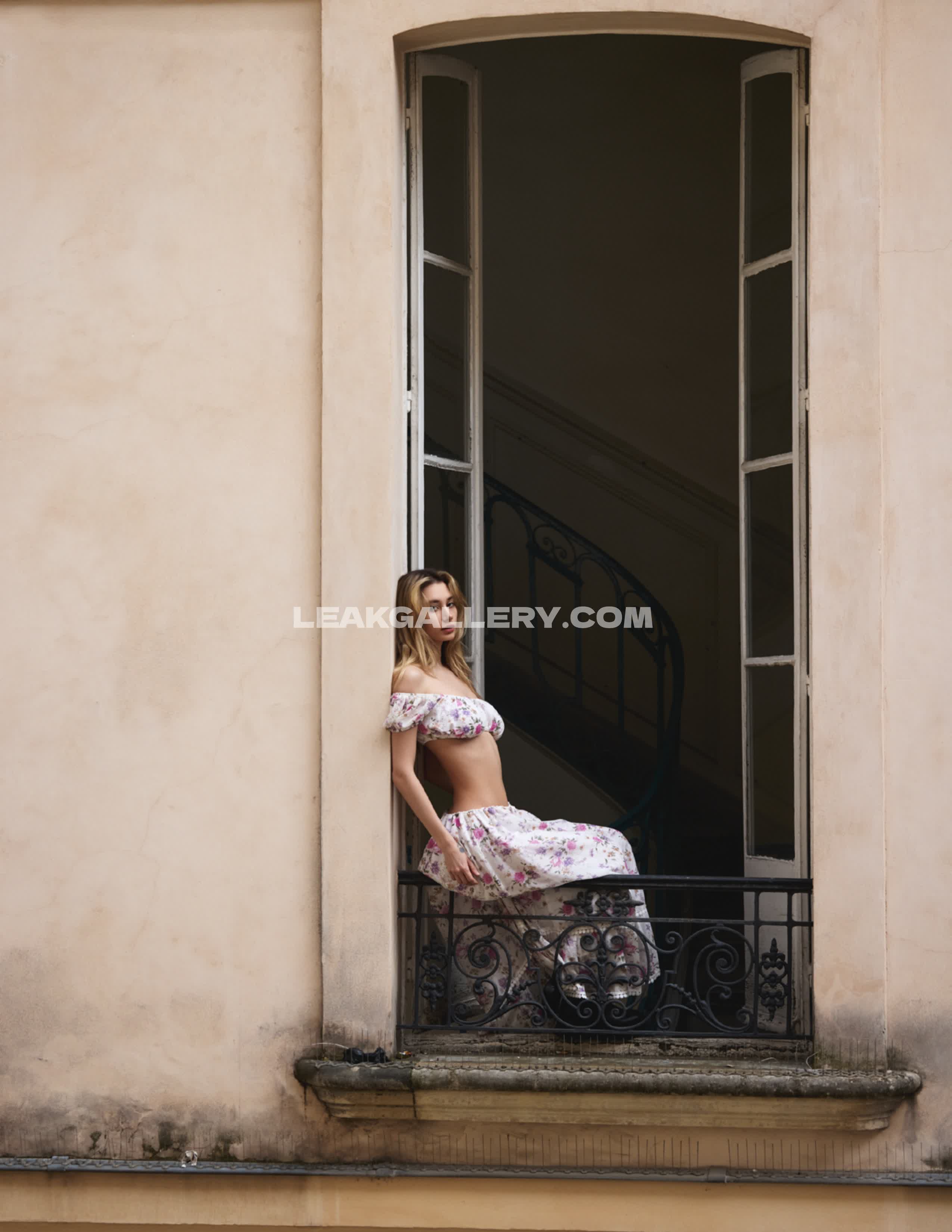 Vivazmag Exclusive Leaked Nude OnlyFans #12086502