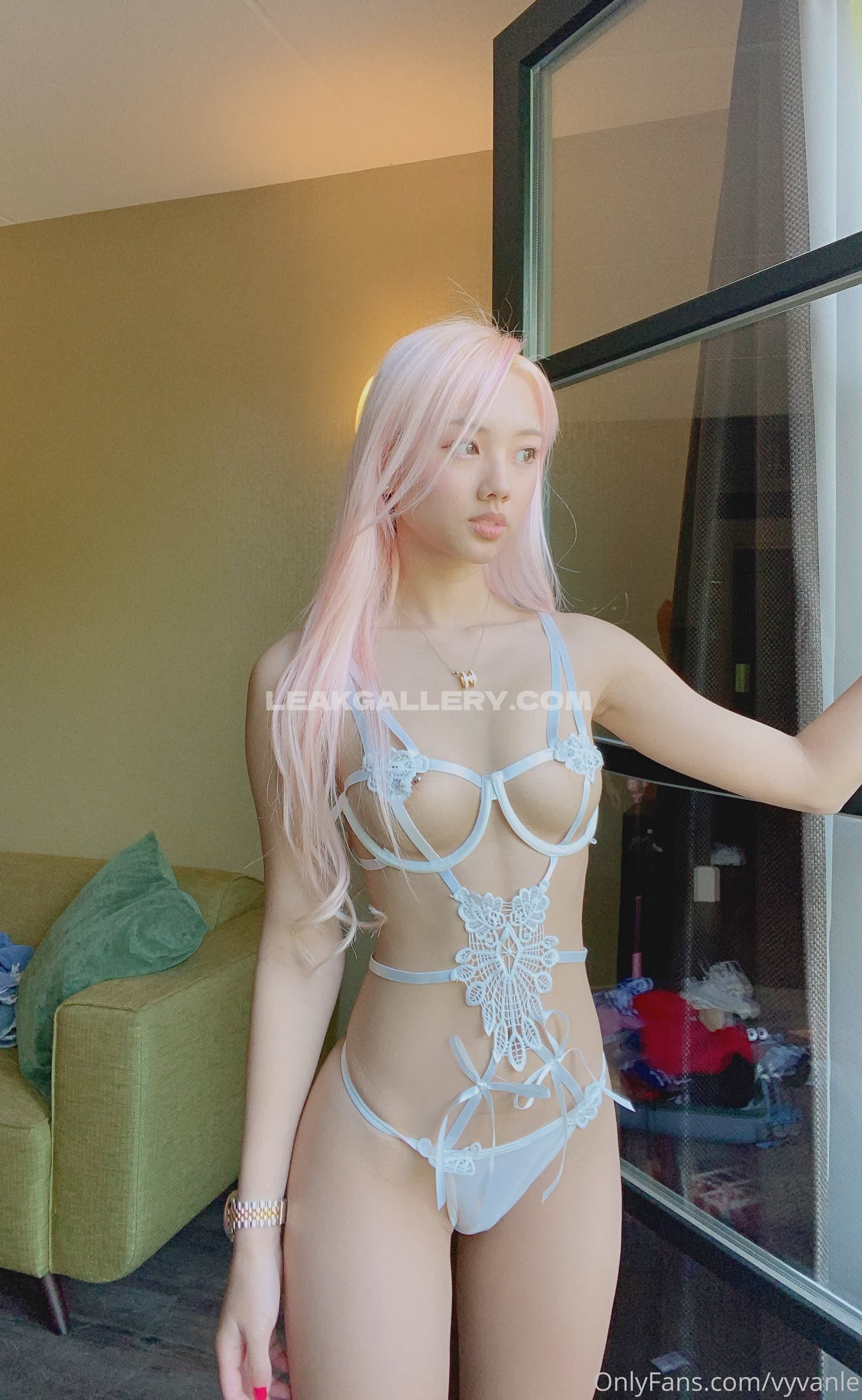 Vyvan Exclusive Leaked Nude OnlyFans #4841434