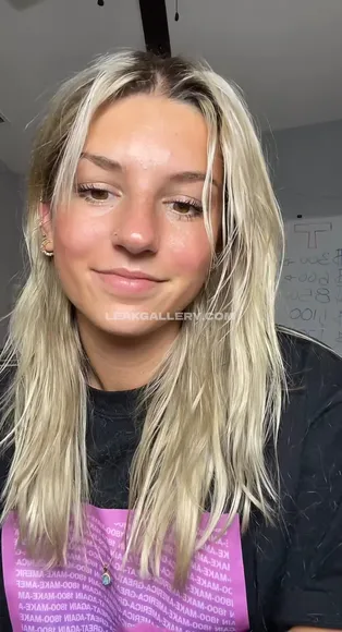Favoritelittlesecret Exclusive Leaked Nude Onlyfans #3140388