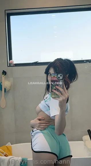 Hannahowo Exclusive Leaked Nude Onlyfans #2998572