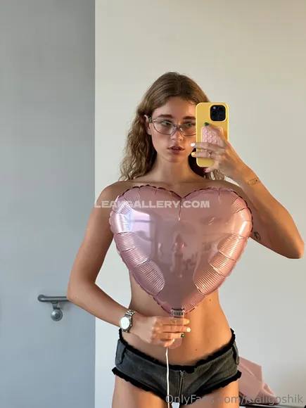 Maligoshik / annamalygon Exclusive Leaked Nude Onlyfans #4232614