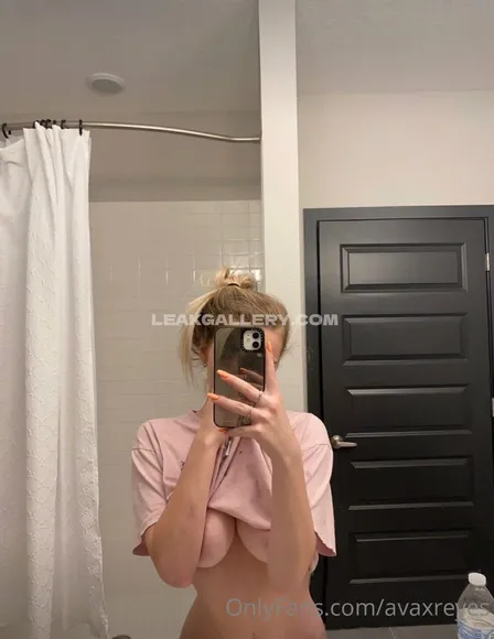 Avaxreyes Exclusive Leaked Nude Onlyfans #3615904