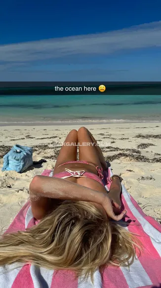 Breckie / breckiehill Exclusive Leaked Nude Onlyfans #3671171