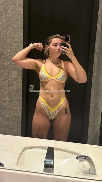Pineapplebrat Exclusive Leaked Nude Onlyfans #3233883