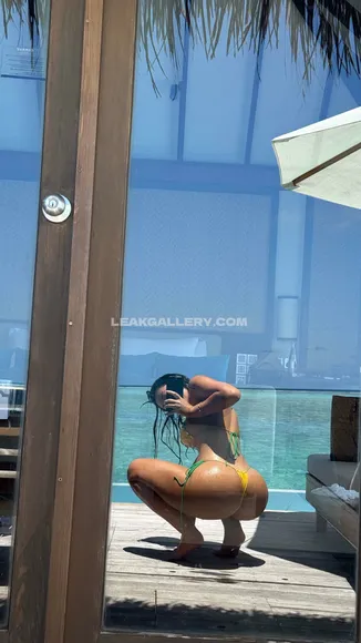 Mikaelatesta Exclusive Leaked Nude Onlyfans #4234531