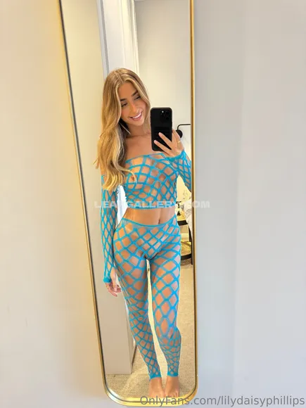 Lilydaisyphillips / lildaisyphillips Exclusive Leaked Nude Onlyfans #4785170