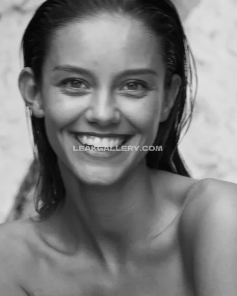 Nicolacavanis Exclusive Leaked Nude Onlyfans #3822699