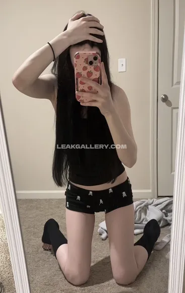 Sizzlymizzly / isizzly Exclusive Leaked Nude Onlyfans #7464394