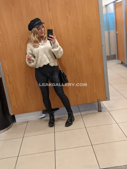 Rosemagdalene Exclusive Leaked Nude Onlyfans #3084768