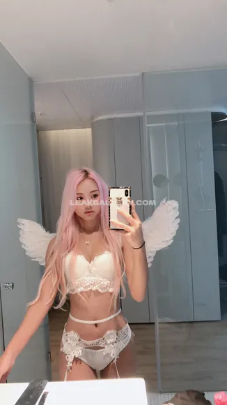 Vyvan Exclusive Leaked Nude Onlyfans #4836396