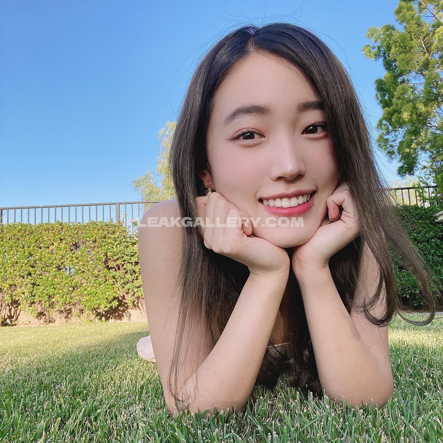 Yoojpls Exclusive Leaked Nude OnlyFans #7498640