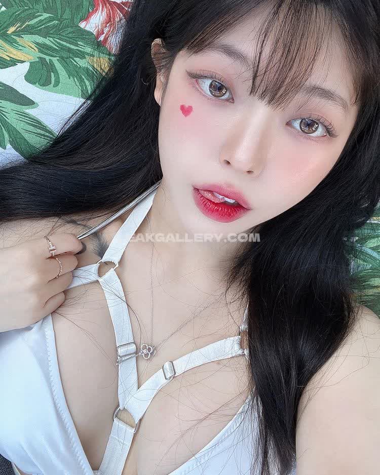 You_s2_diii / yu_diii Exclusive Leaked Nude OnlyFans #7538223