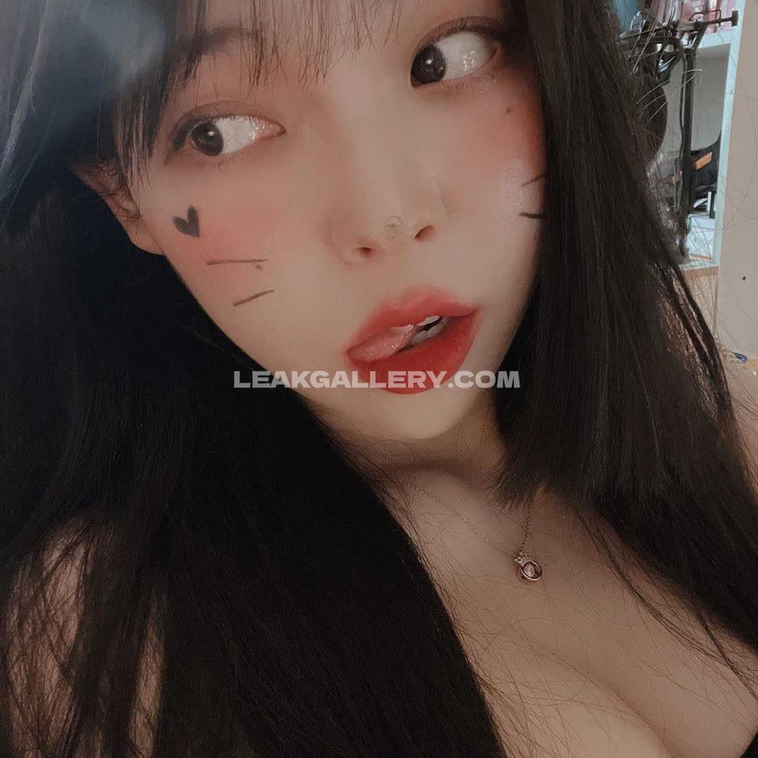 You_s2_diii / yu_diii Exclusive Leaked Nude OnlyFans #7526860