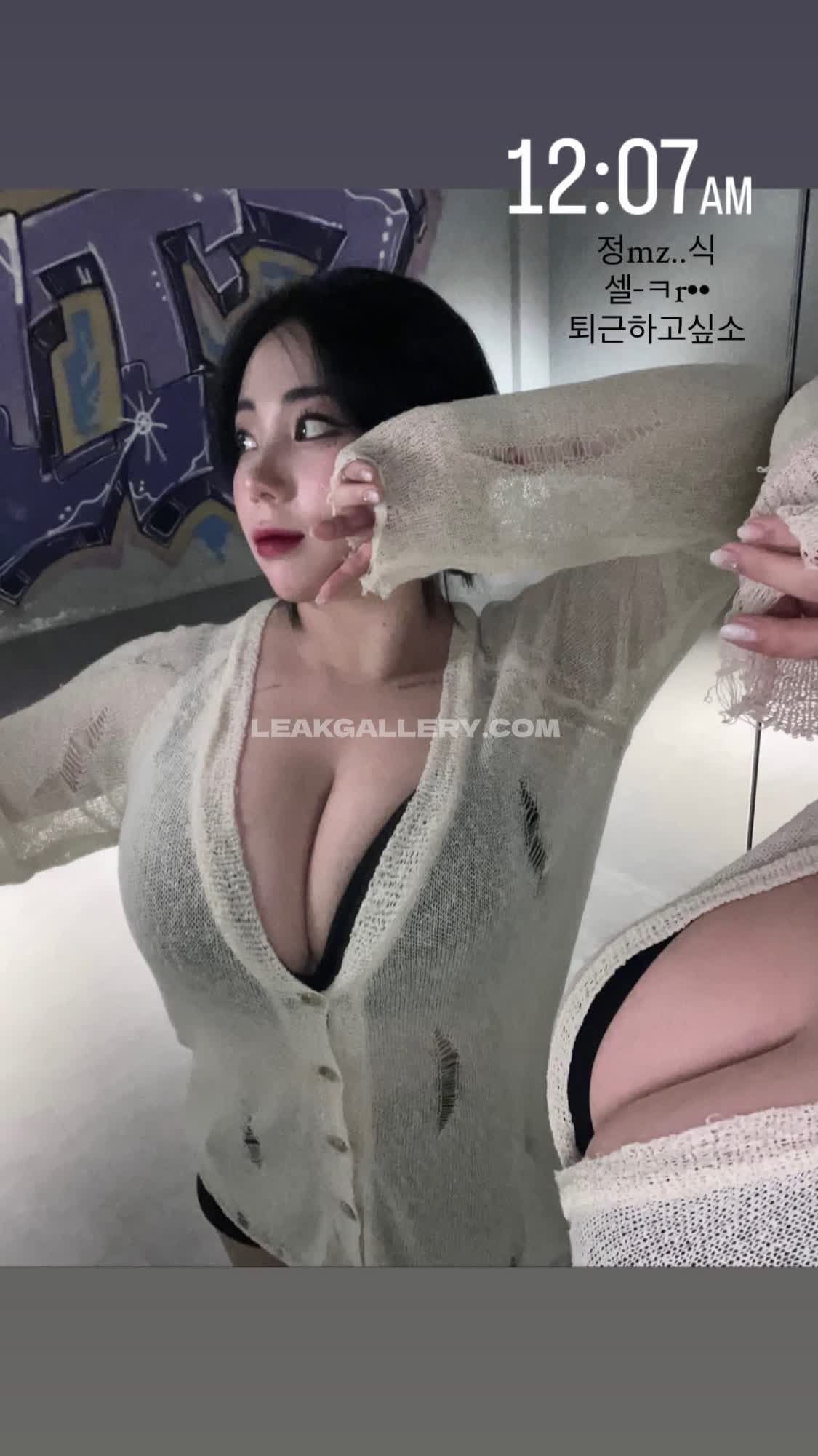 Yourxhiii Exclusive Leaked Nude OnlyFans #7586190