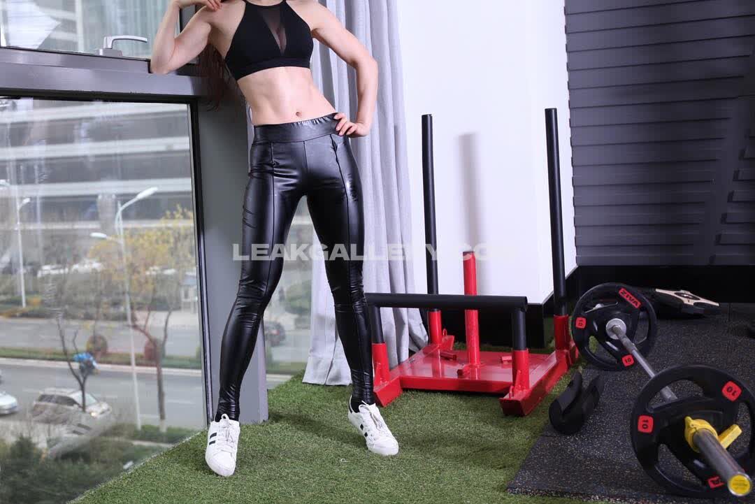 Yuanherong Exclusive Leaked Nude OnlyFans #4195719