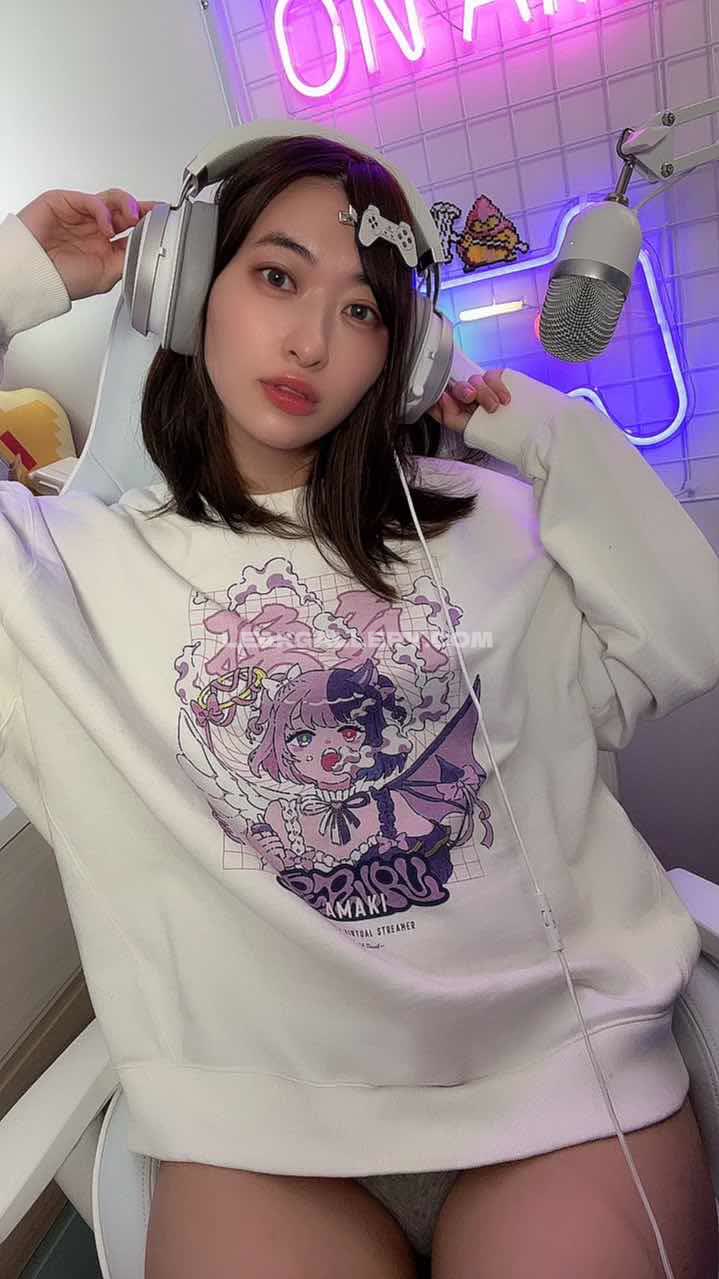 Yukakuramoti Exclusive Leaked Nude OnlyFans #8156052