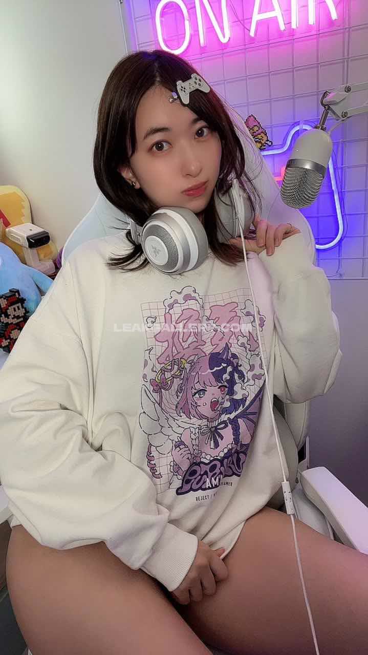 Yukakuramoti Exclusive Leaked Nude OnlyFans #7985816