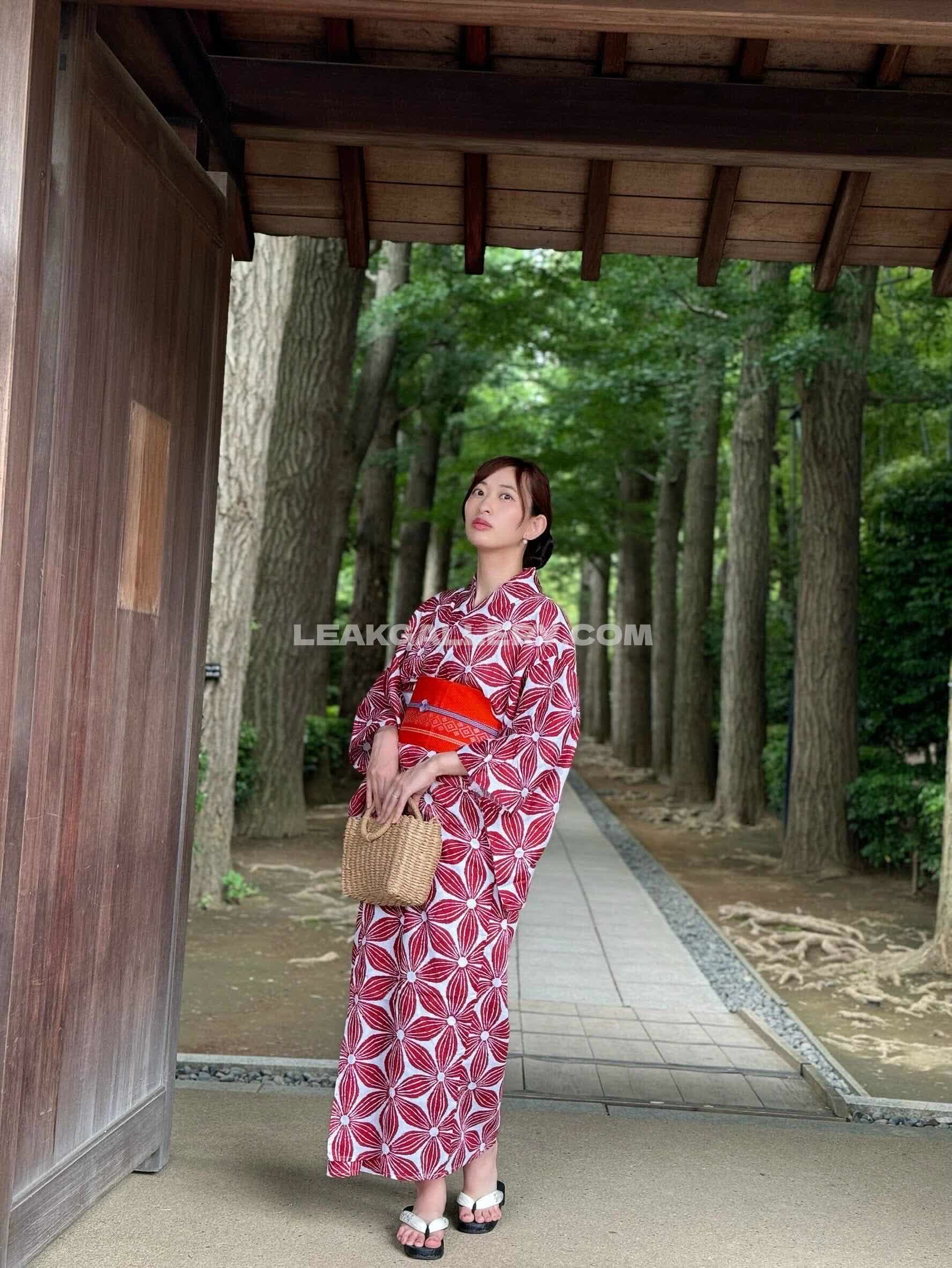 Yukakuramoti Exclusive Leaked Nude OnlyFans #8146796