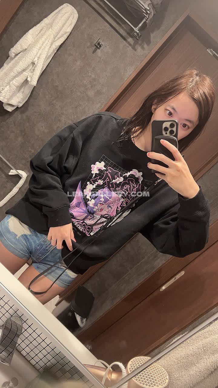 Yukakuramoti Exclusive Leaked Nude OnlyFans #7983916
