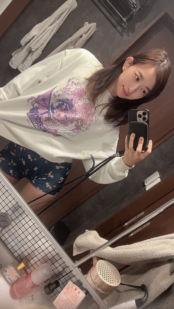 Yukakuramoti Exclusive Leaked Nude OnlyFans #7980571