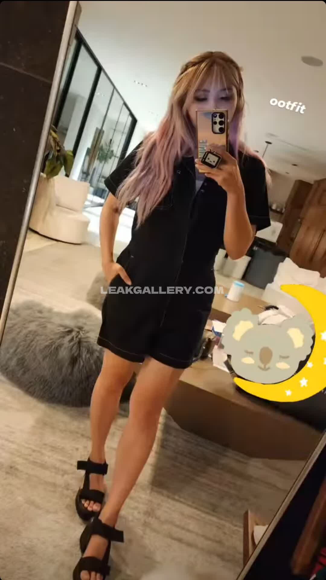 Yvonnieng Exclusive Leaked Nude OnlyFans #7778079