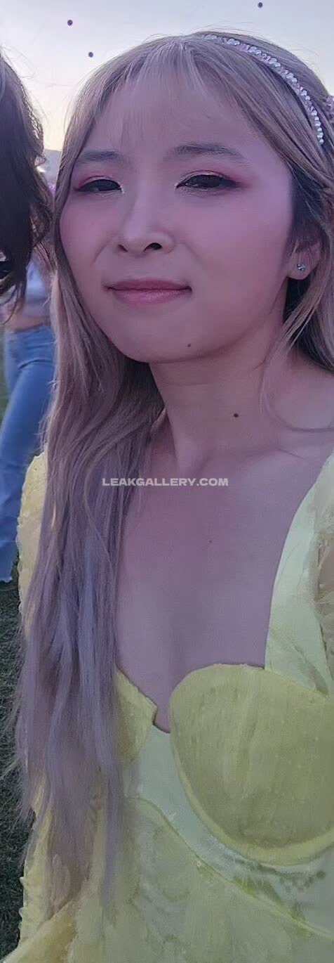 Yvonnieng Exclusive Leaked Nude OnlyFans #7778399