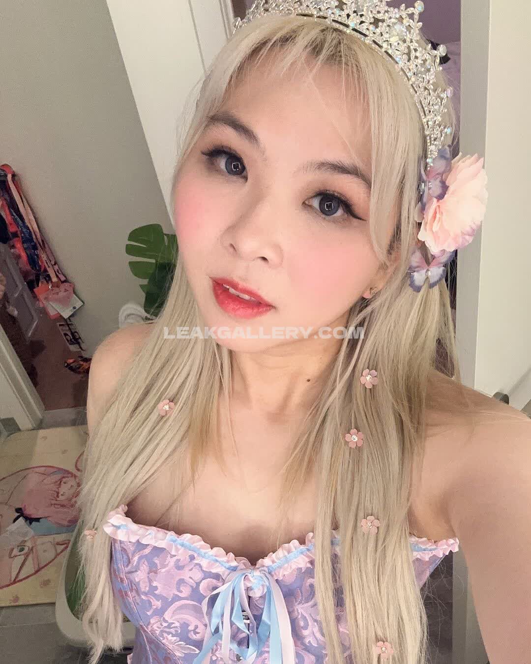 Yvonnieng Exclusive Leaked Nude OnlyFans #7781376