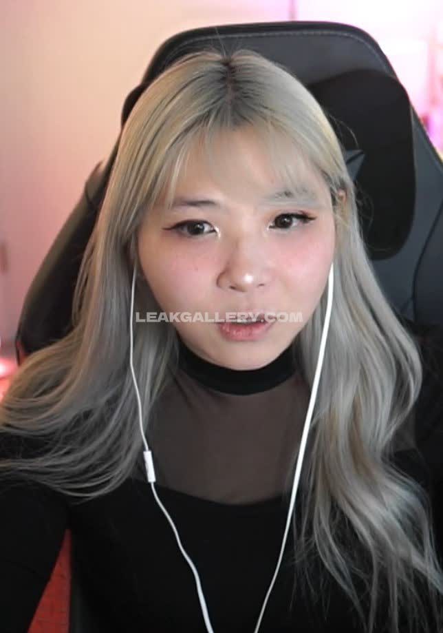 Yvonnieng Exclusive Leaked Nude OnlyFans #7779112
