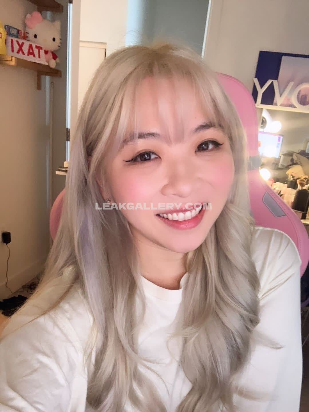 Yvonnieng Exclusive Leaked Nude OnlyFans #7780726