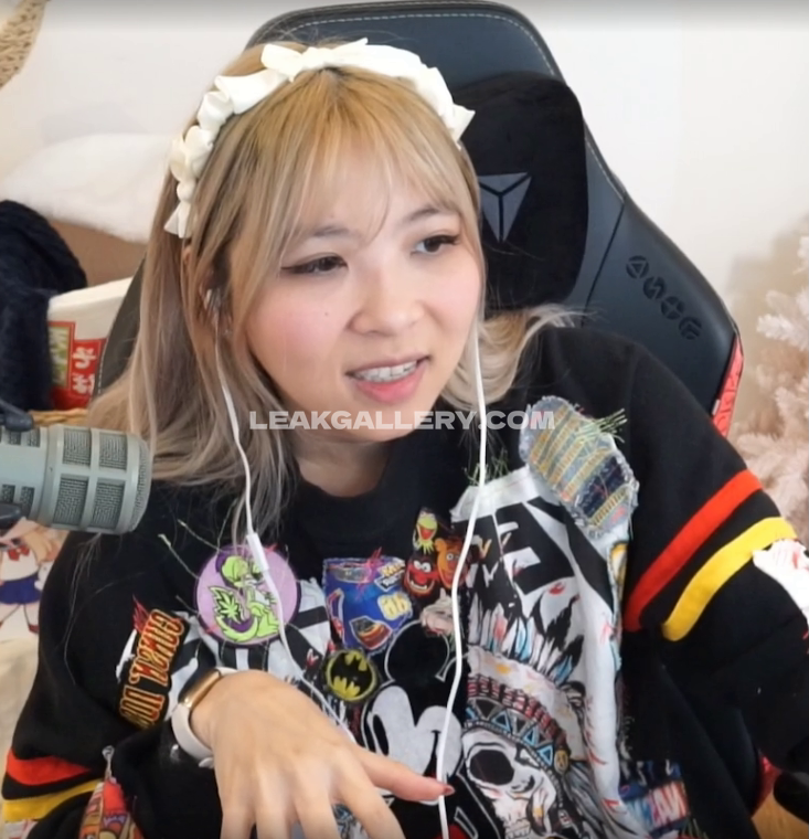 Yvonnieng Exclusive Leaked Nude OnlyFans #7779073