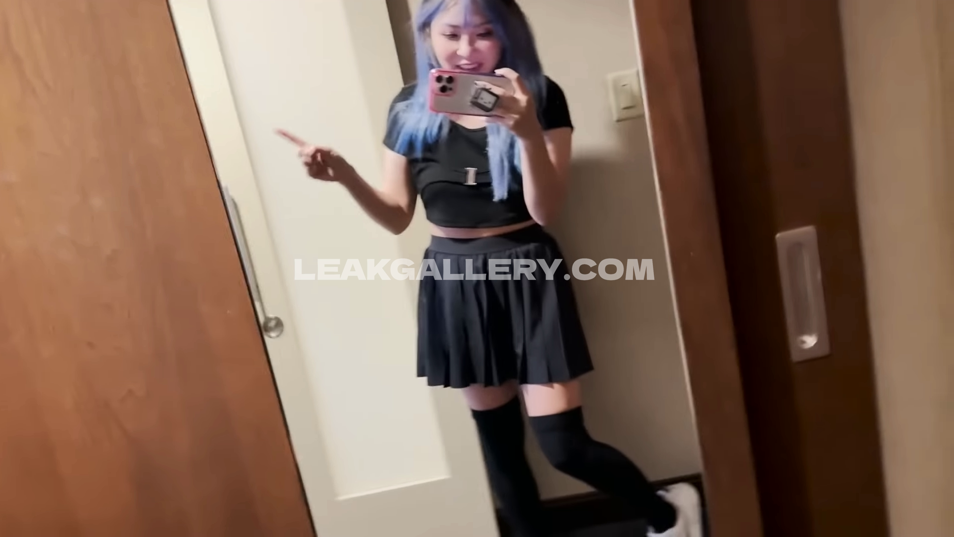 Yvonnieng Exclusive Leaked Nude OnlyFans #7777325