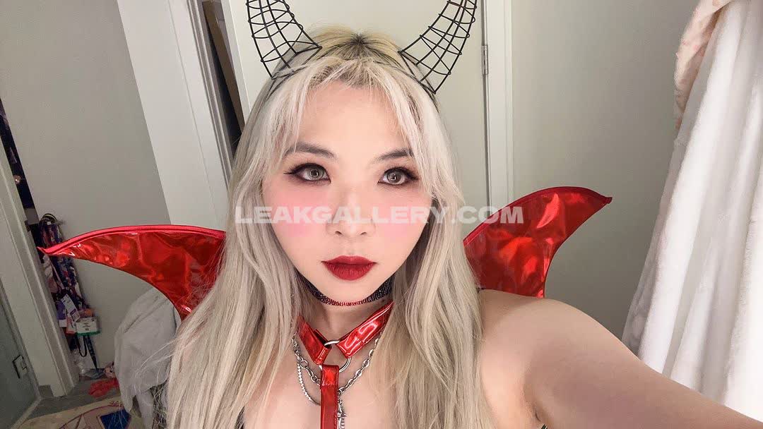 Yvonnieng Exclusive Leaked Nude OnlyFans #7779082