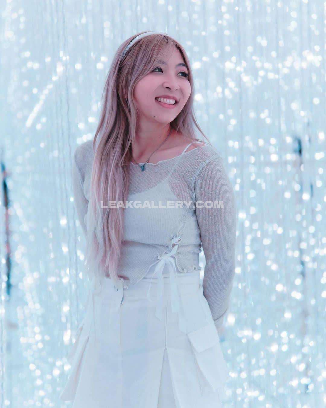 Yvonnieng Exclusive Leaked Nude OnlyFans #7779385