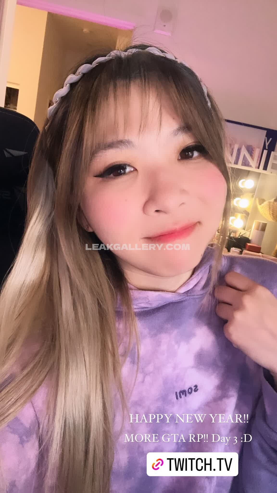 Yvonnieng Exclusive Leaked Nude OnlyFans #7779126