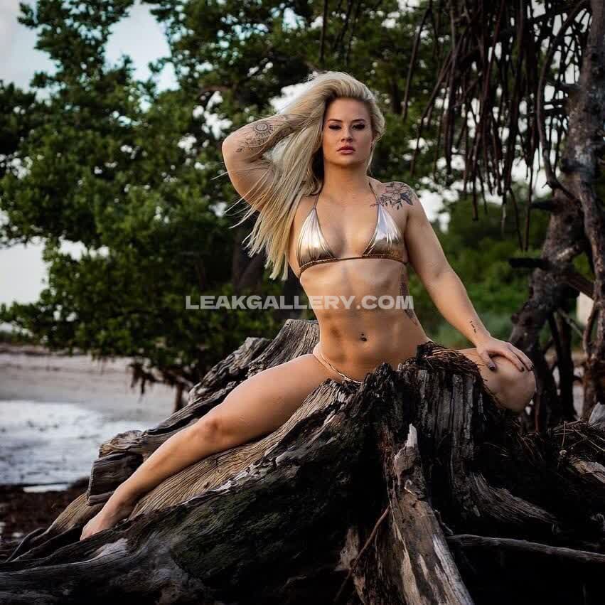 _dellespeegle_ / dellespeegle Exclusive Leaked Nude OnlyFans #9384425